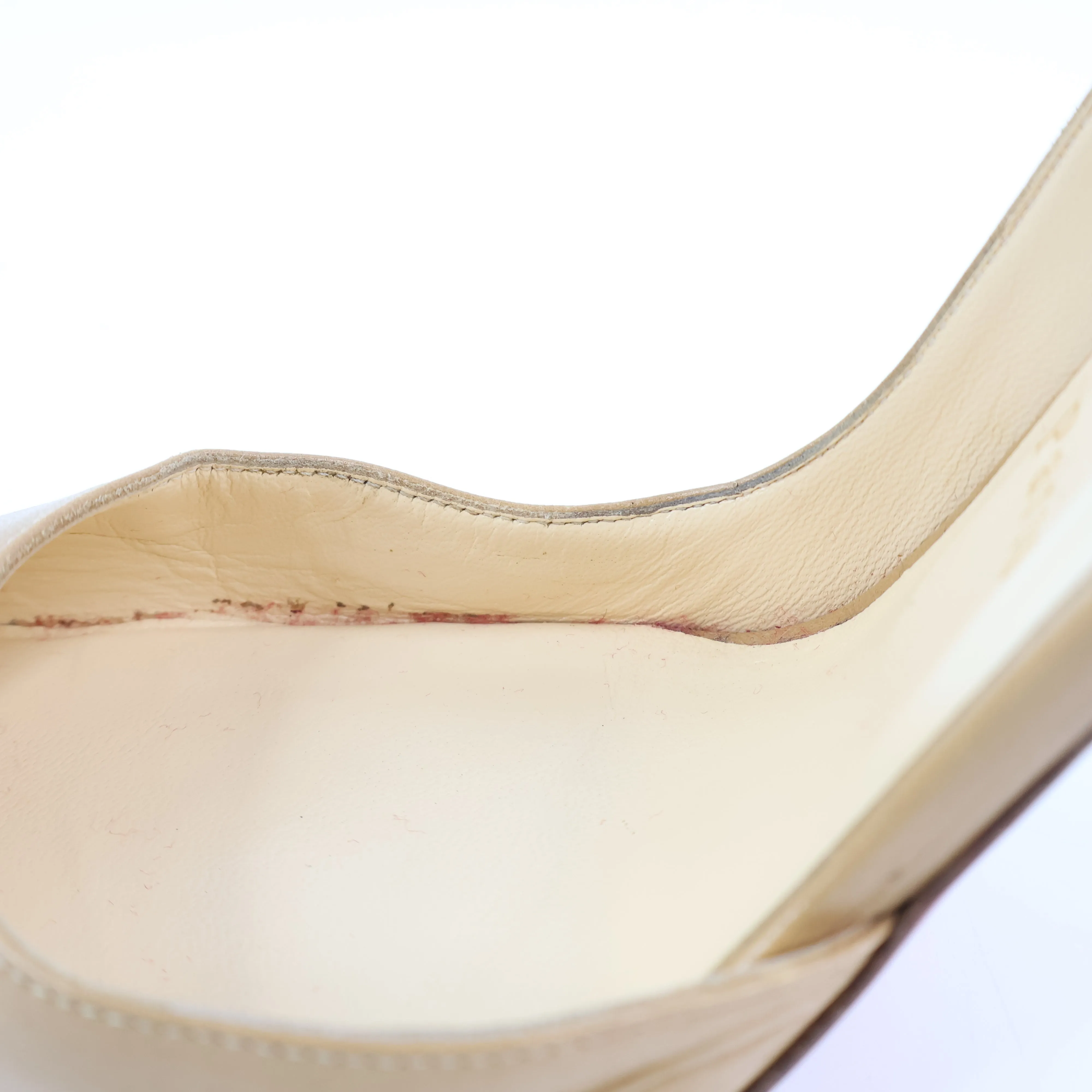 Christian Louboutin Iriza Pumps Beige