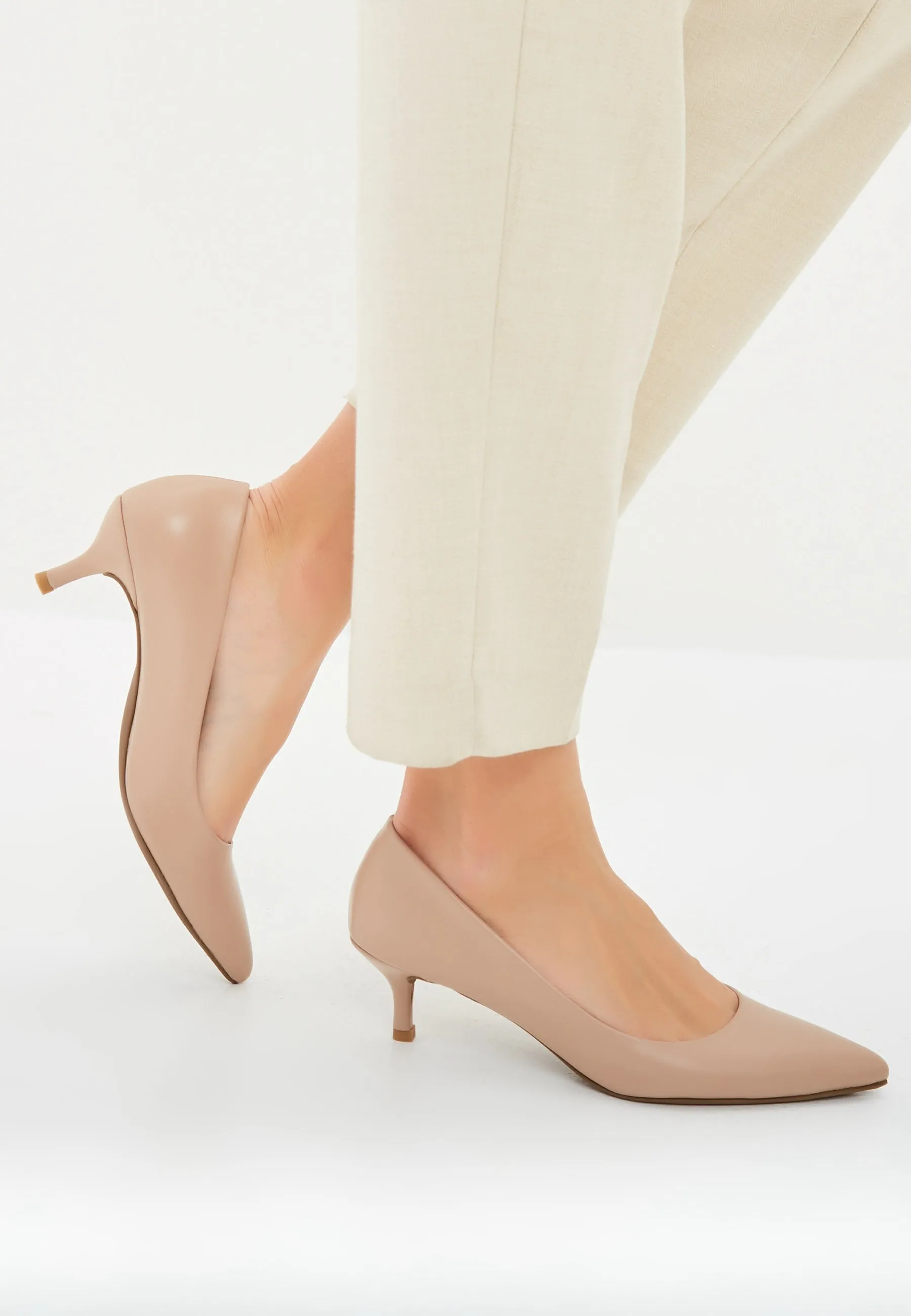 Elegant Luxe Pumps - Beige