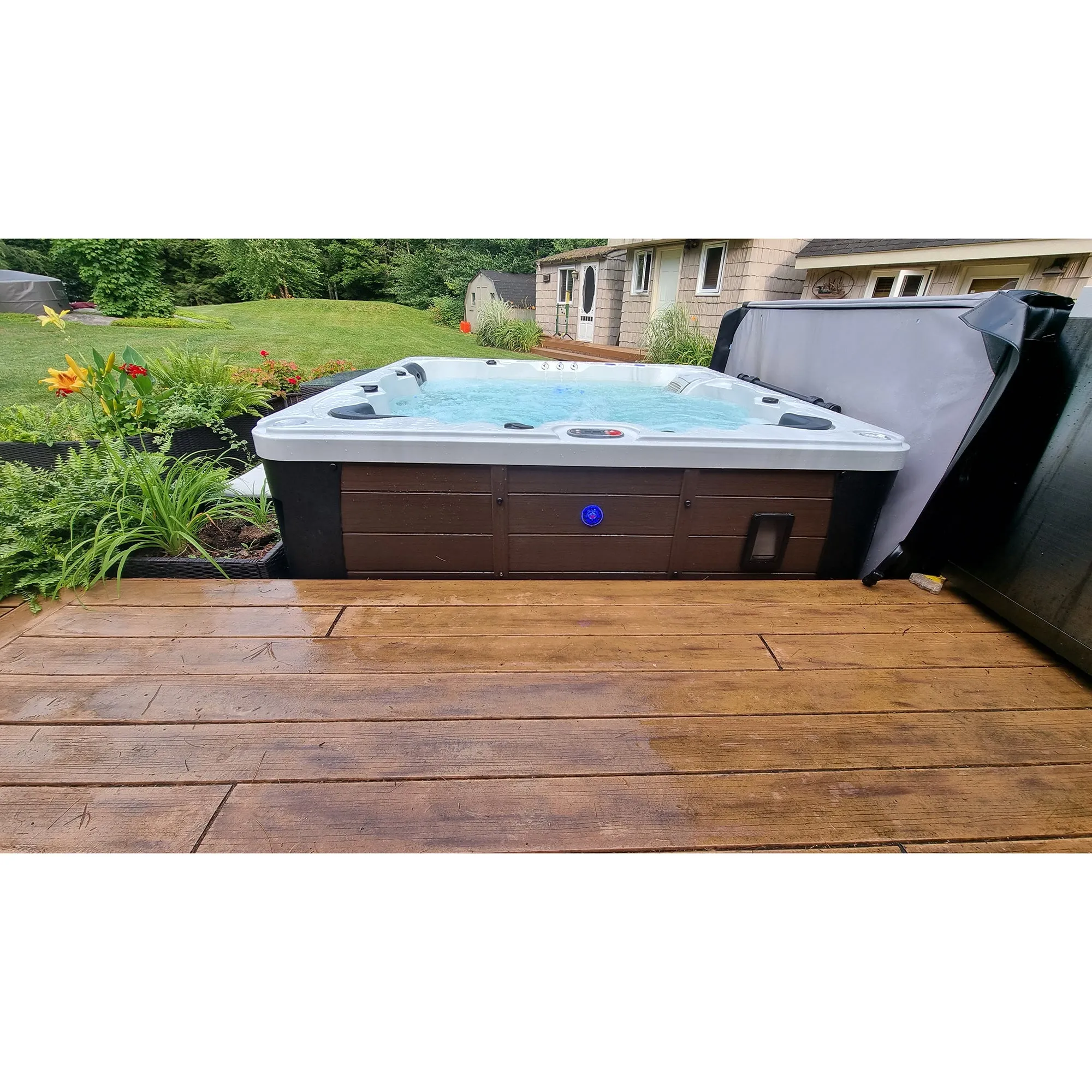 Erie AI Hot Tub | 6-Person 46-Jet | 213 x 213 cm