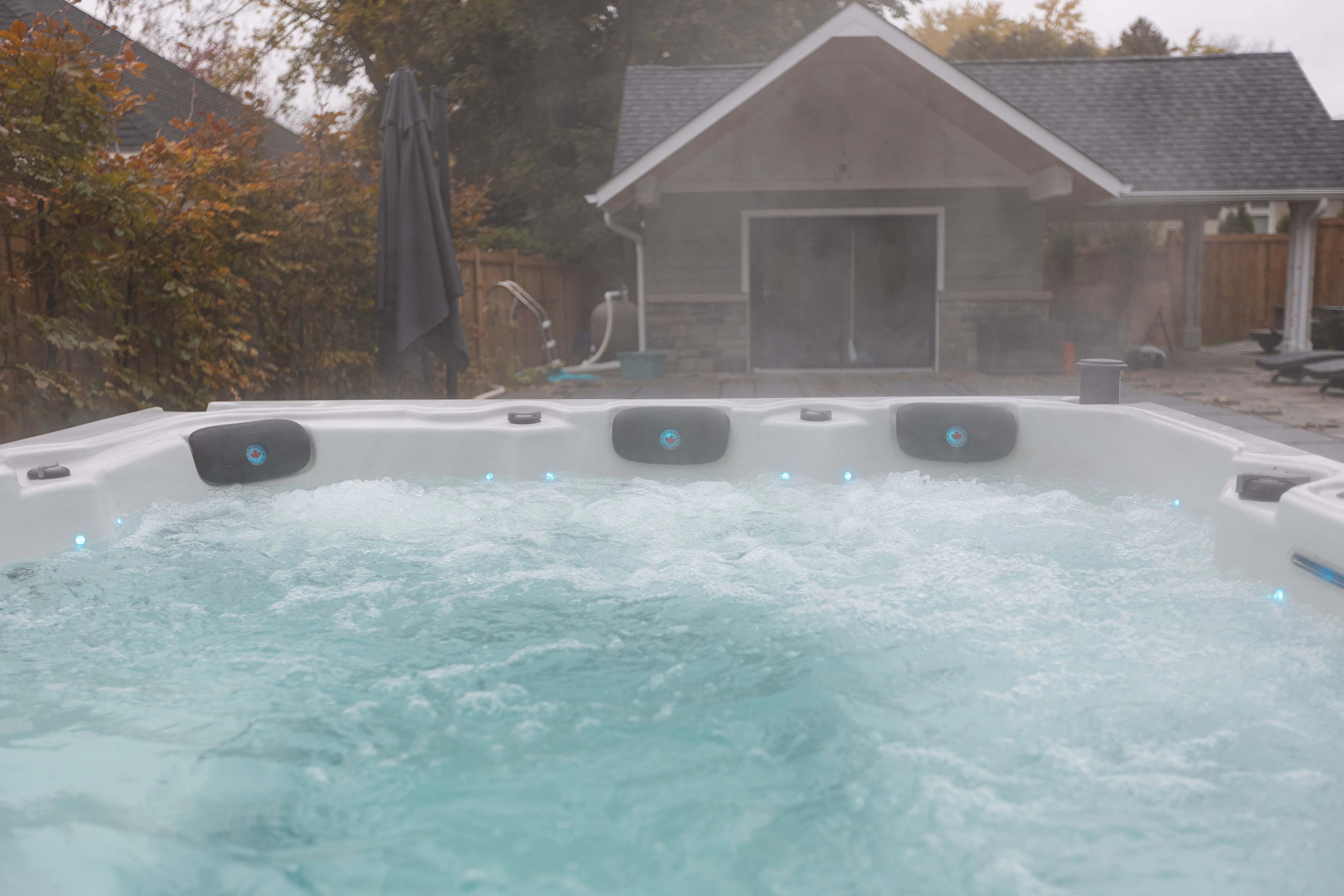 Grand Bend AI Hot Tub | 8-9 Person 94-Jet | 300 x 228 cm