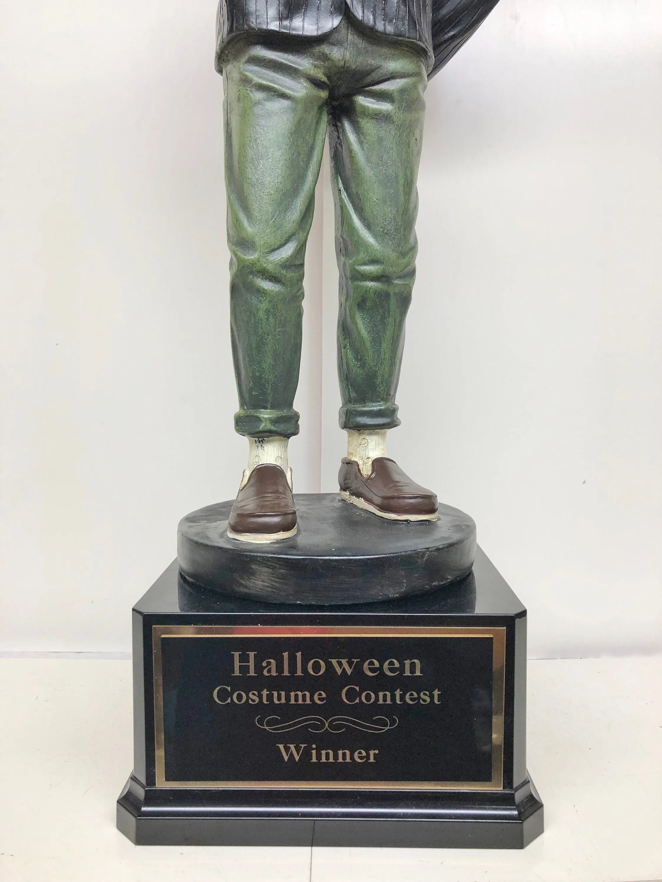 Halloween Trophy Pumpkin Guy Least Amount Effort Best Costume Contest Funny Trophy Pumpkin Carving Winner Dia De Los Muertos Halloween Decor