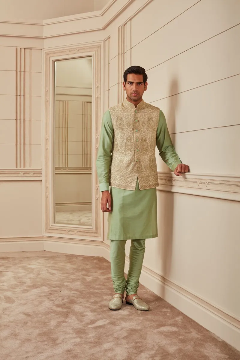 Jade Embroidered Kurta Bundi Set