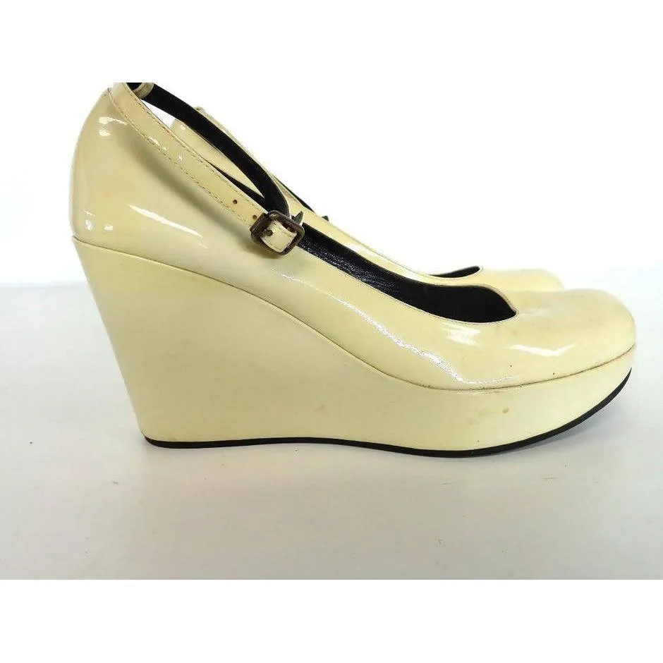 MARC JACOBS Off-White Patent Leather Wedges | Size US 9 - EU 39