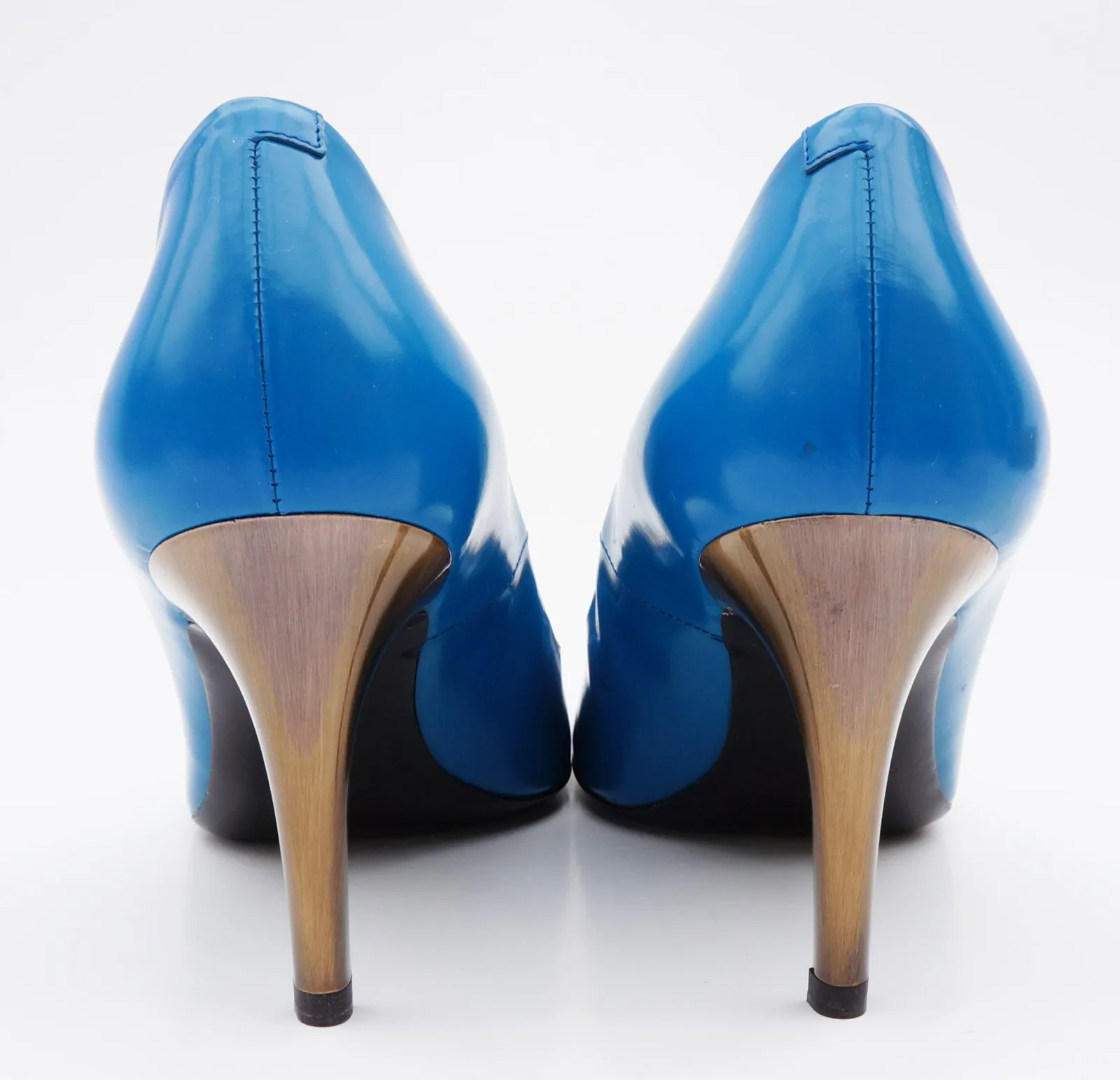 ROGER VIVIER BLUE PATENT LEATHER BUCKLE PUMPS