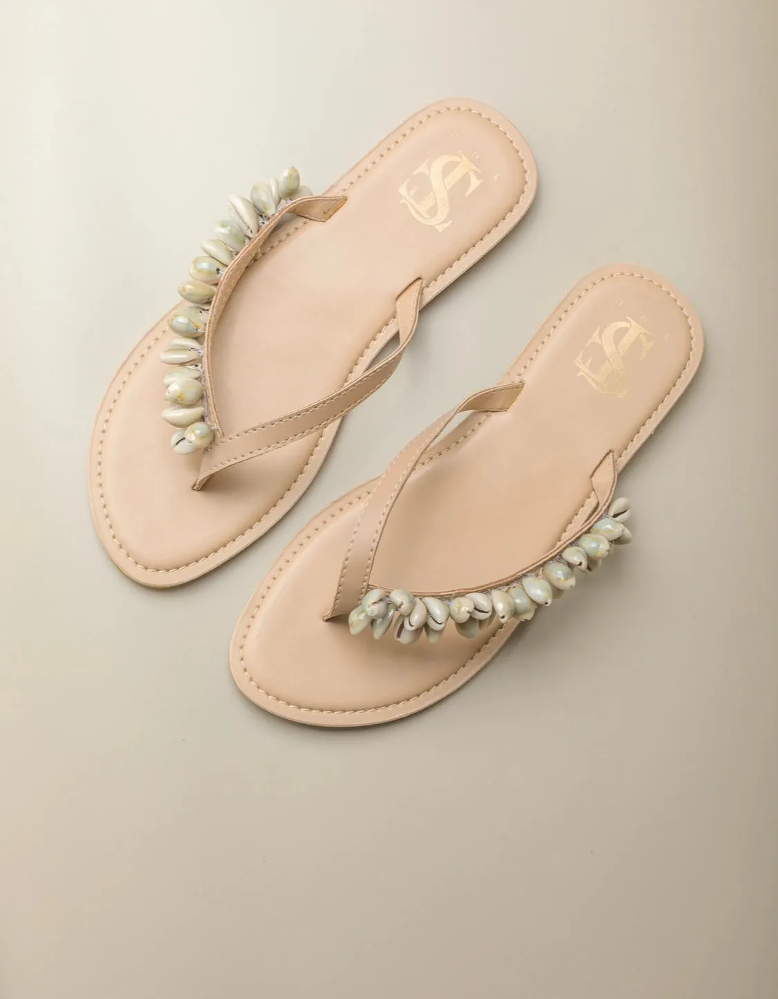 Toe Strappy nude Shell Sliders