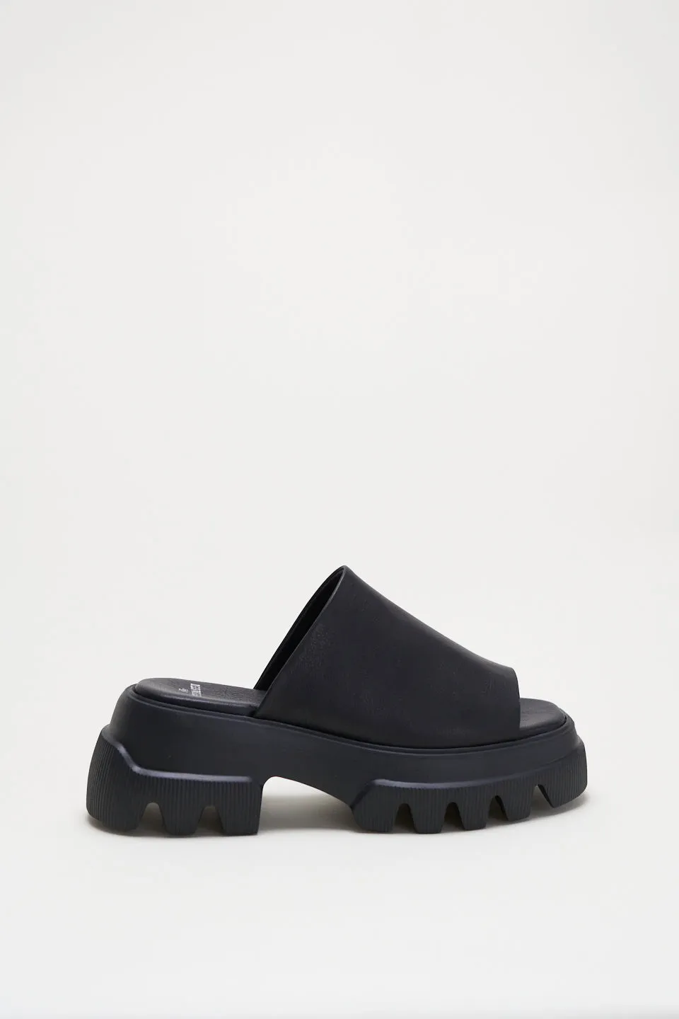 Vitello Black Chunky Slides Sandals